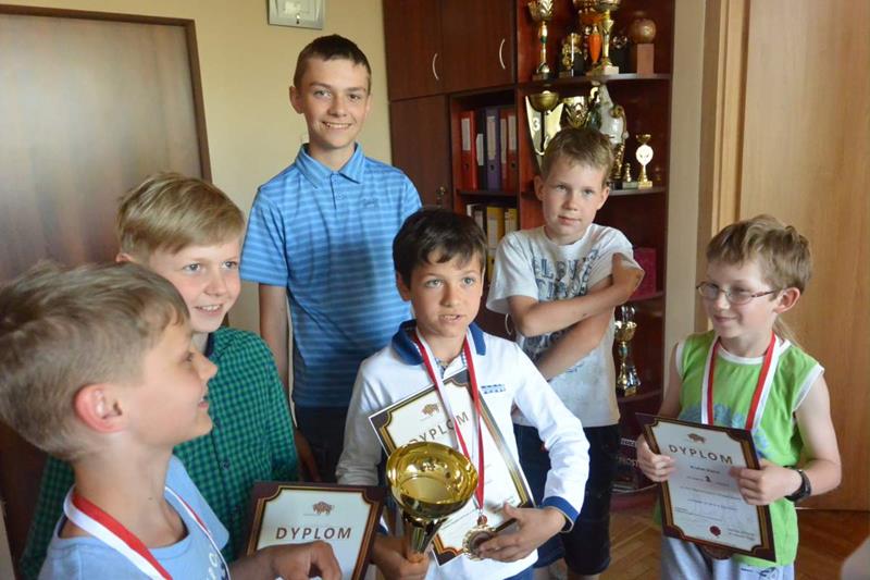 Hubert z kolegami z MDK Aleksem Tycjanem Adamem Kacprem i Karolem