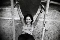 III nagroda do lat 15 - Katarzyna Wenderlich - MDK Białystok - za pracę „Na huśtawce”