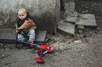 III Nagroda do lat 21, Karolina Chrobrowska, Młodzieżowy Dom Kultury w Gorzowie Wielkopolskim - za zdjęcie z zestawu „Dzieci” 