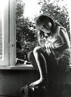 III Nagroda do lat 15 - Agnieszka Czuban, SP 3 Tarnów, za zdjęcie „Panienka z okienka”