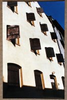 II nagroda do lat 15 - Kondrad Jędrosz, SP nr 315 Warszawa, za zdjęcia pt. „Wieczór”, „Okiennice” i „Łąki”