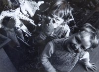 Nagroda „Kuriera Podlaskiego” za najlepsze zdjęcia o tematyce reportażowej - Paweł Supernak - KF „System 5” MDK Białystok, za zestaw zdjęć pt. „Dom Dziecka”